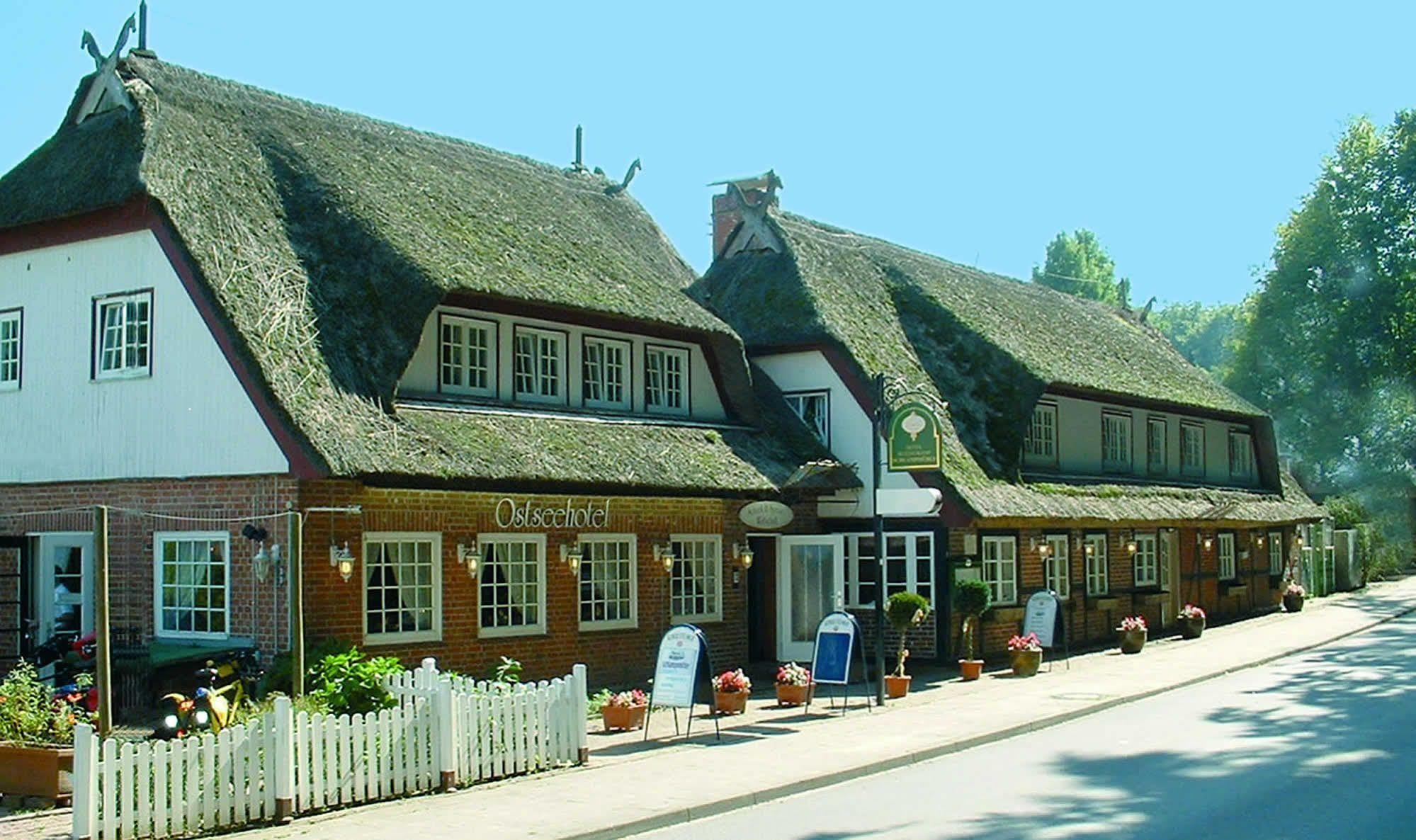 Das Ostseehotel Blekendorf Esterno foto