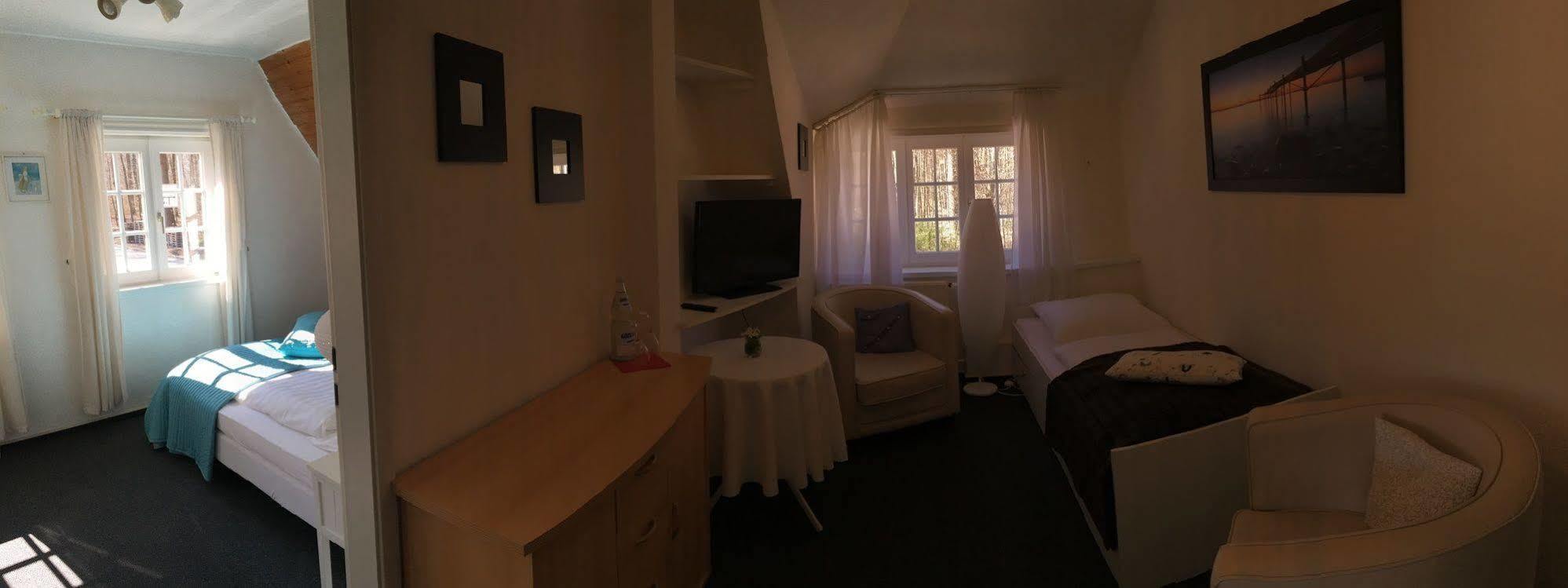 Das Ostseehotel Blekendorf Esterno foto